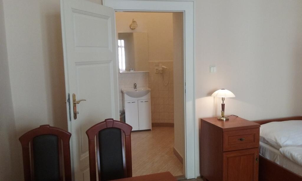 Pension Karlova Prag Zimmer foto