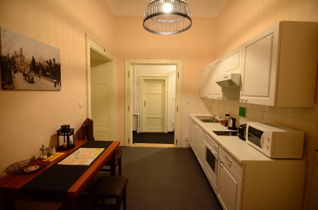 Pension Karlova Prag Exterior foto
