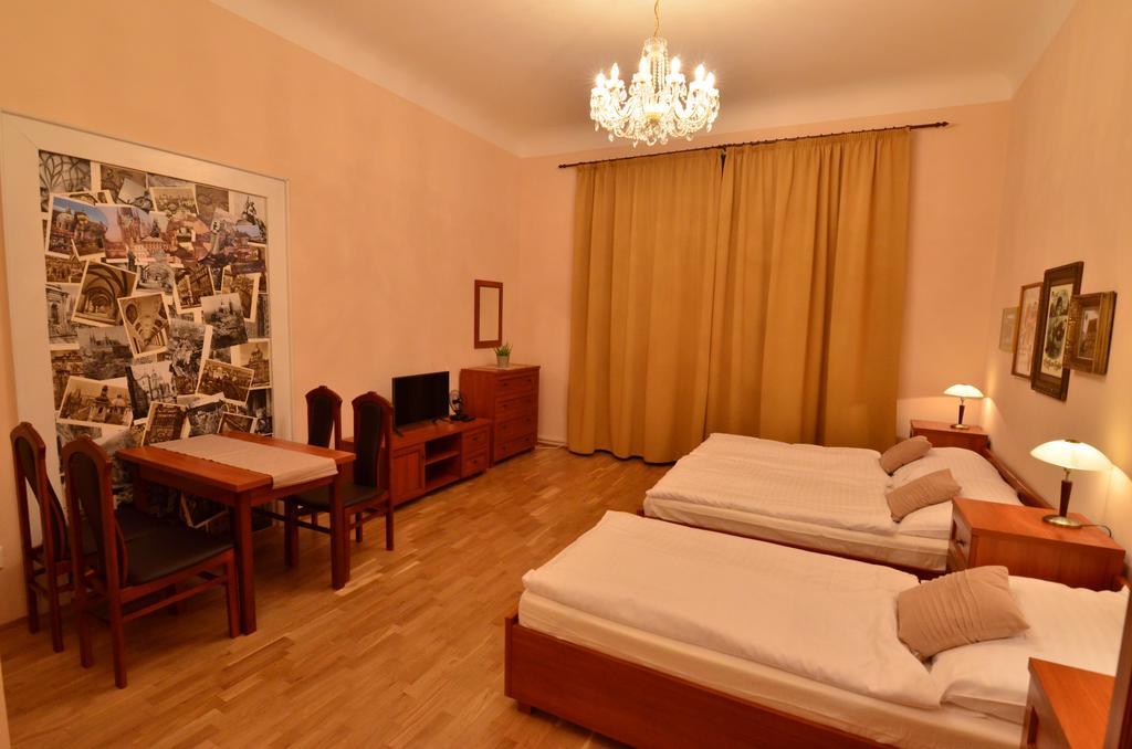 Pension Karlova Prag Exterior foto